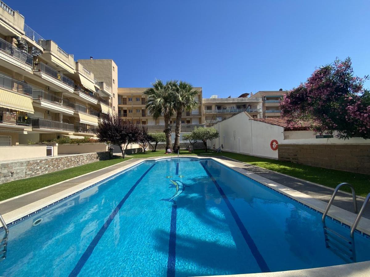 R123 Apartamento En La Planta Baja Con Piscina Cerca De La Playa Calafell Ngoại thất bức ảnh